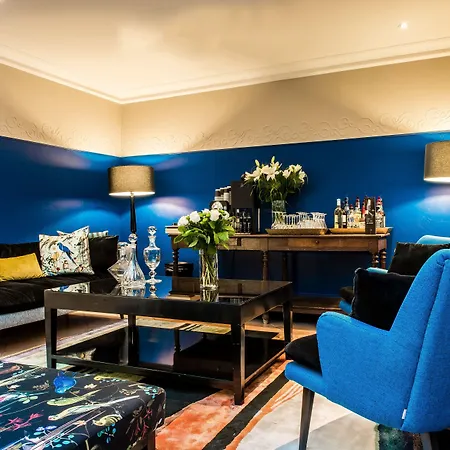 Hotel Jardin Le Bréa Parigi
